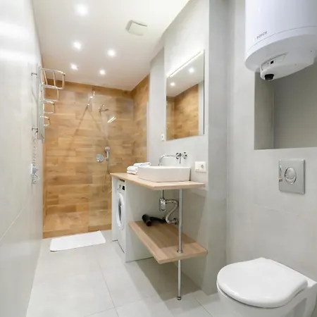 Petrovdom 78-170 In Rc Nivki Park, 67а Beresteiskyi Avenue * Киев