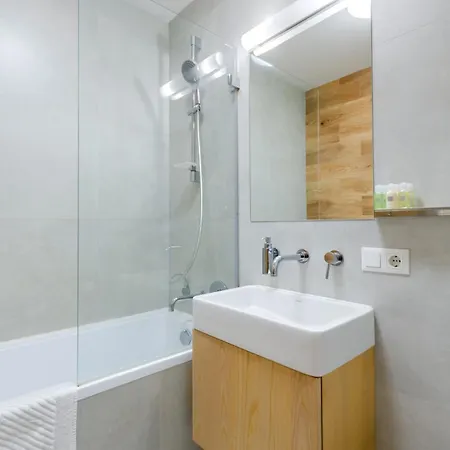 Petrovdom 78-170 In Rc Nivki Park, 67а Beresteiskyi Avenue Апартаменты *